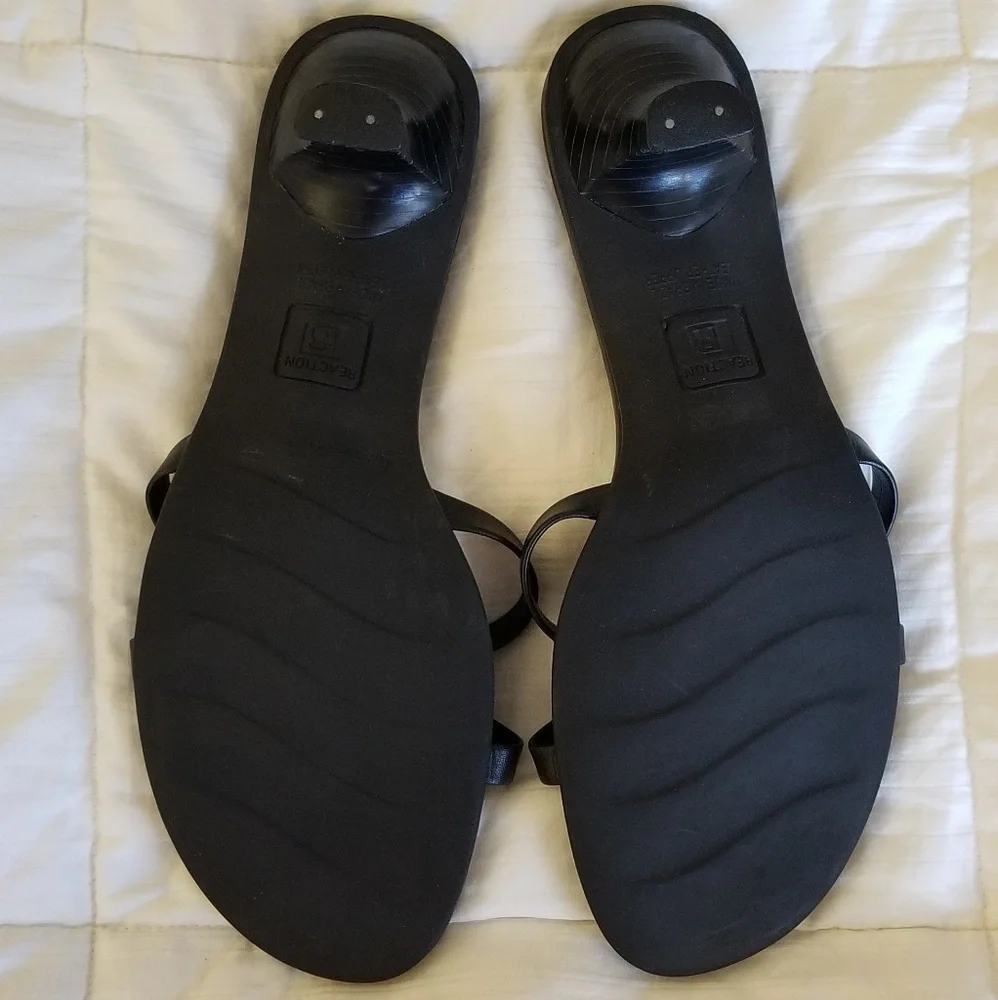 Reaction by Kenneth Treat Yourself Leather Sandals Black Size 6.5